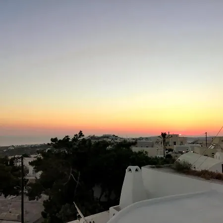 Santorinian Lava House Tatil Evi *