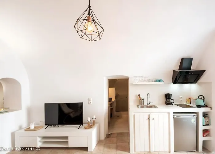 Tatil Evi Santorinian Lava House *