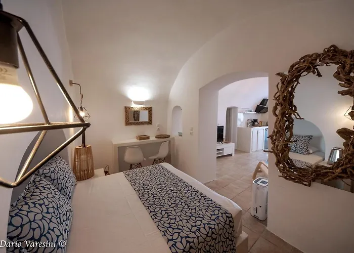 Santorinian Lava House Дом отдыха Пиргос