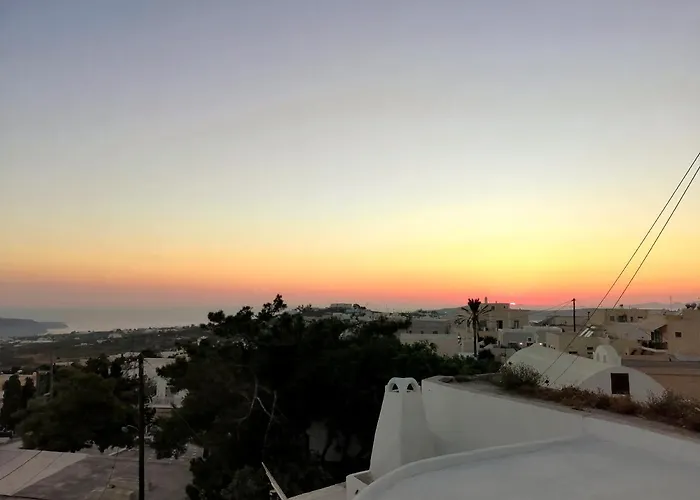 Santorinian Lava House Tatil Evi *