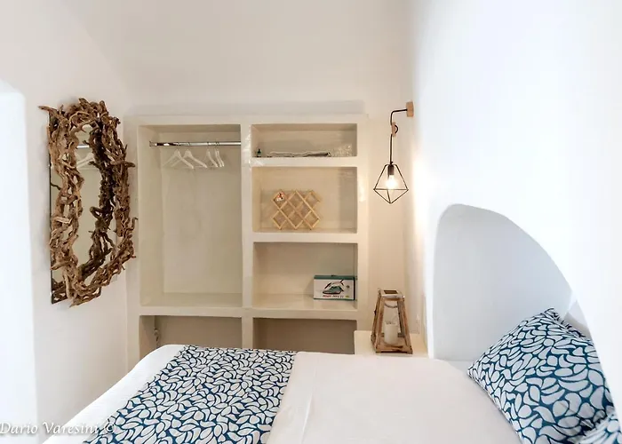 Дом отдыха Santorinian Lava House Пиргос