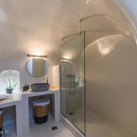 Santorinian Lava House