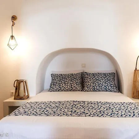 Santorinian Lava House